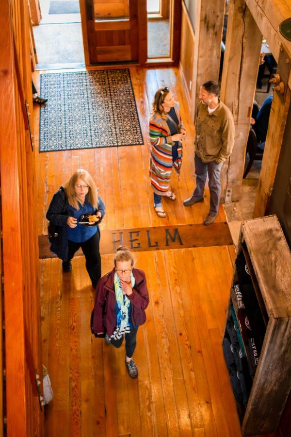 At The Helm Hotel Ilwaco 外观 照片
