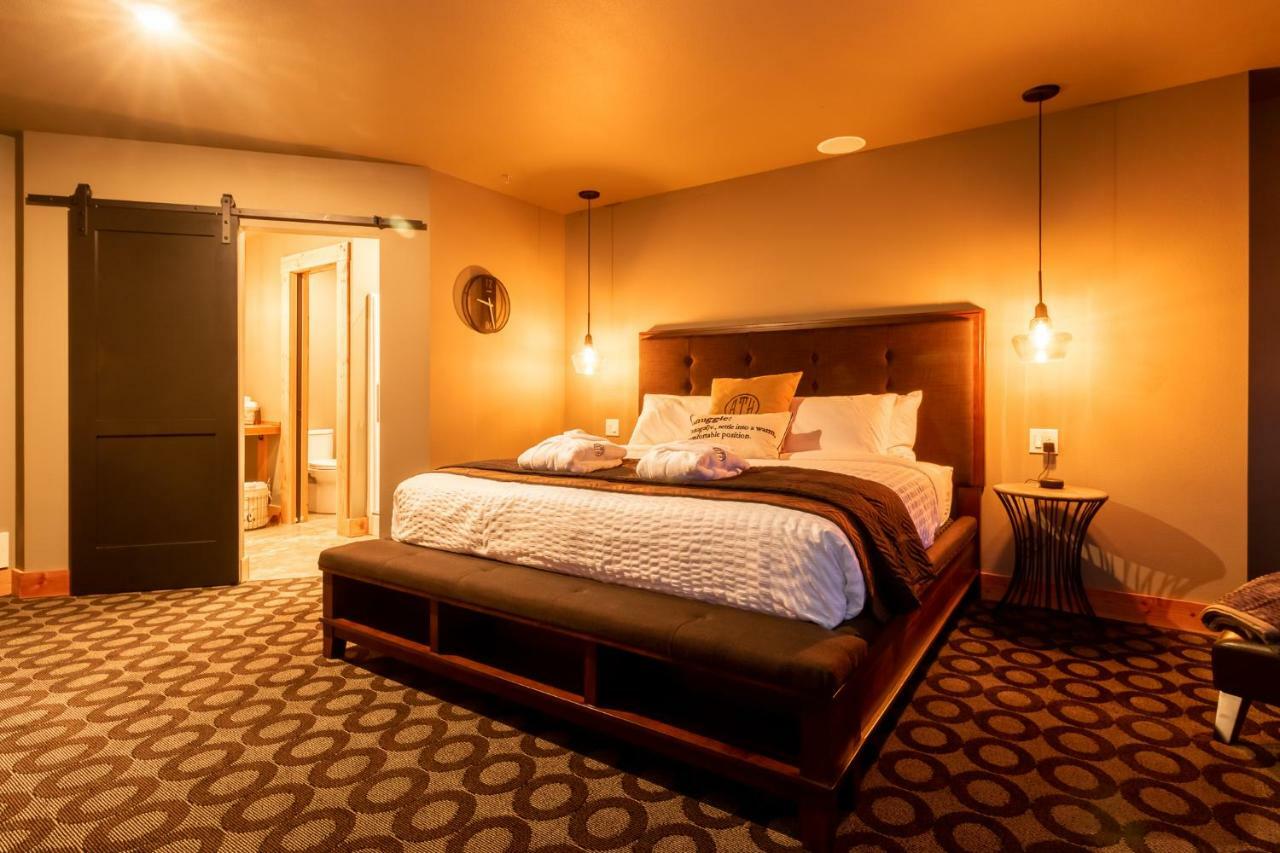 At The Helm Hotel Ilwaco 客房 照片