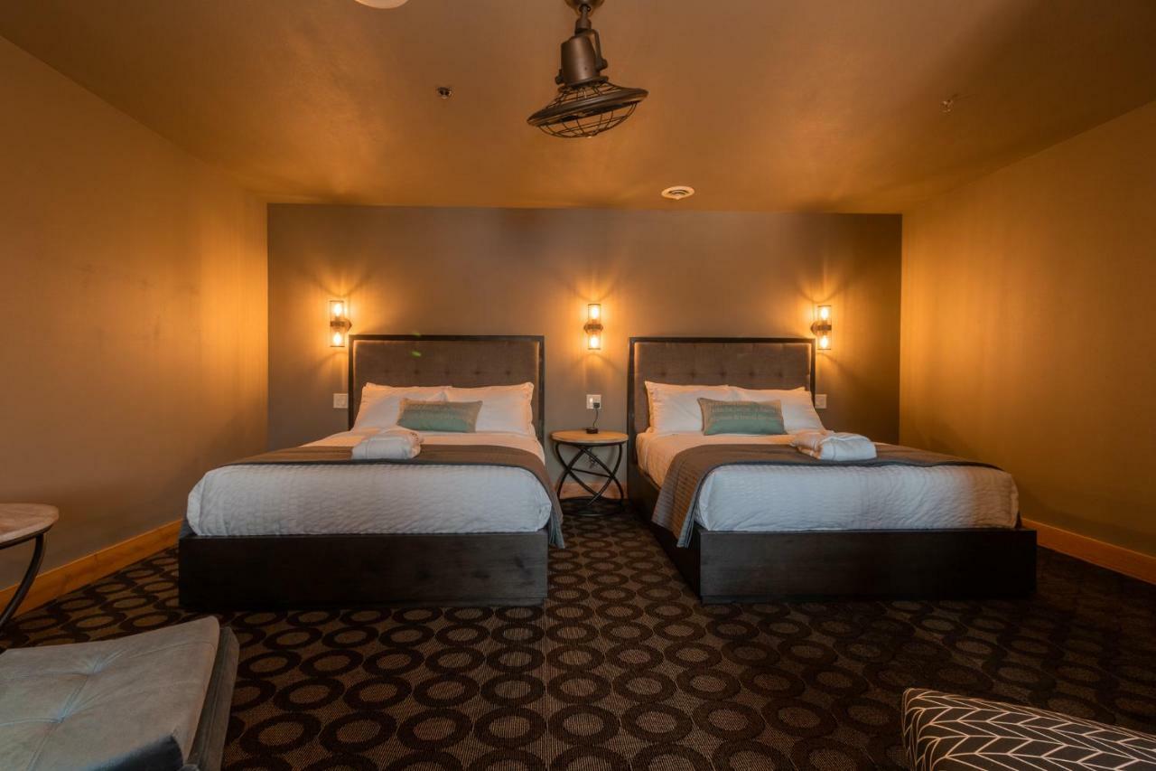 At The Helm Hotel Ilwaco 客房 照片